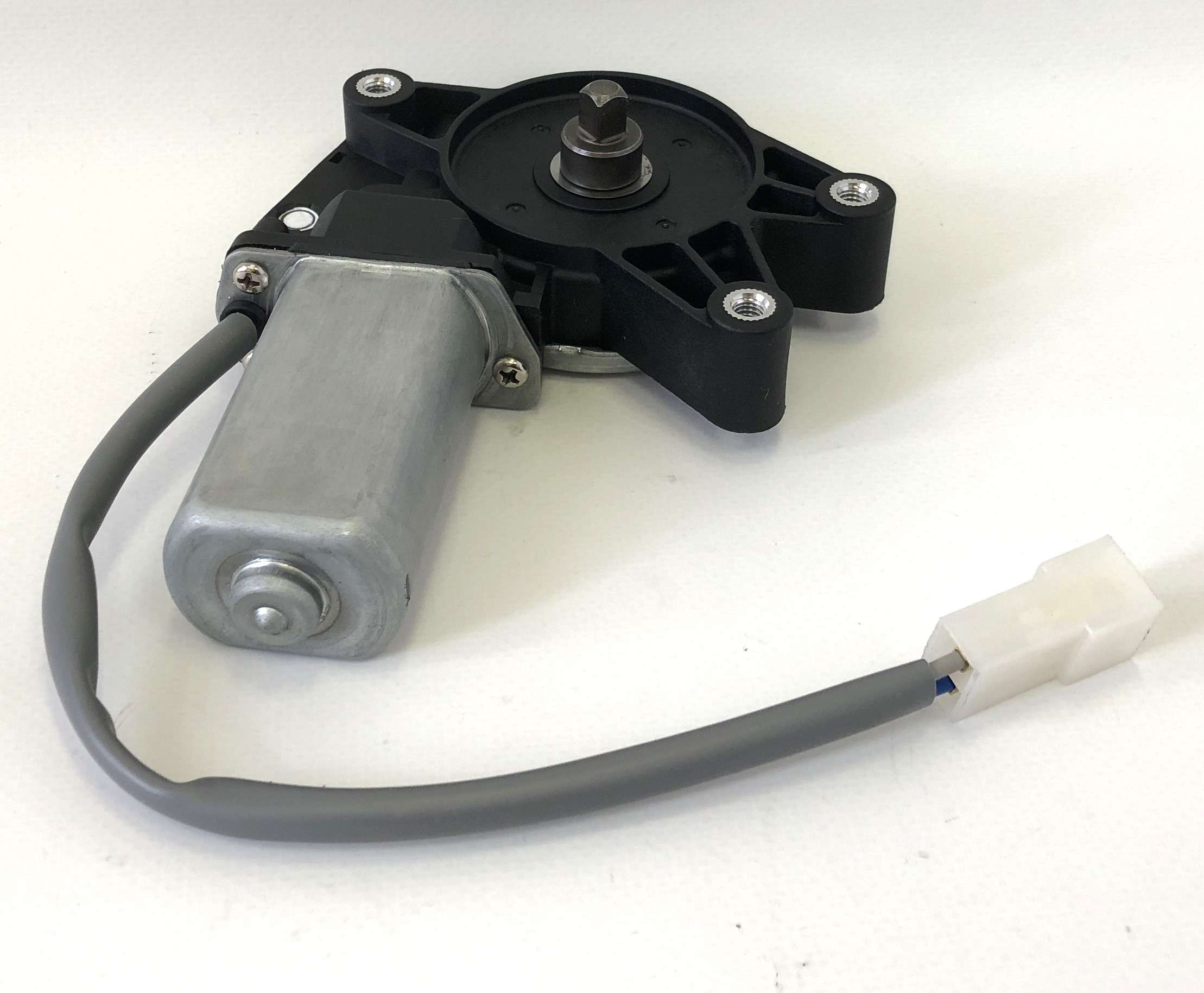 Моторедуктор стеклоподъемника правый Cartronic CRTR0133526 2110-3730610 альтернативное исполнение