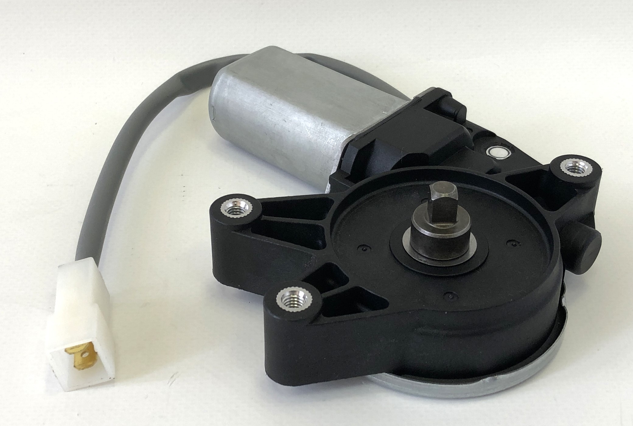Моторедуктор стеклоподъемника правый Cartronic CRTR0133526 2110-3730610 альтернативное исполнение