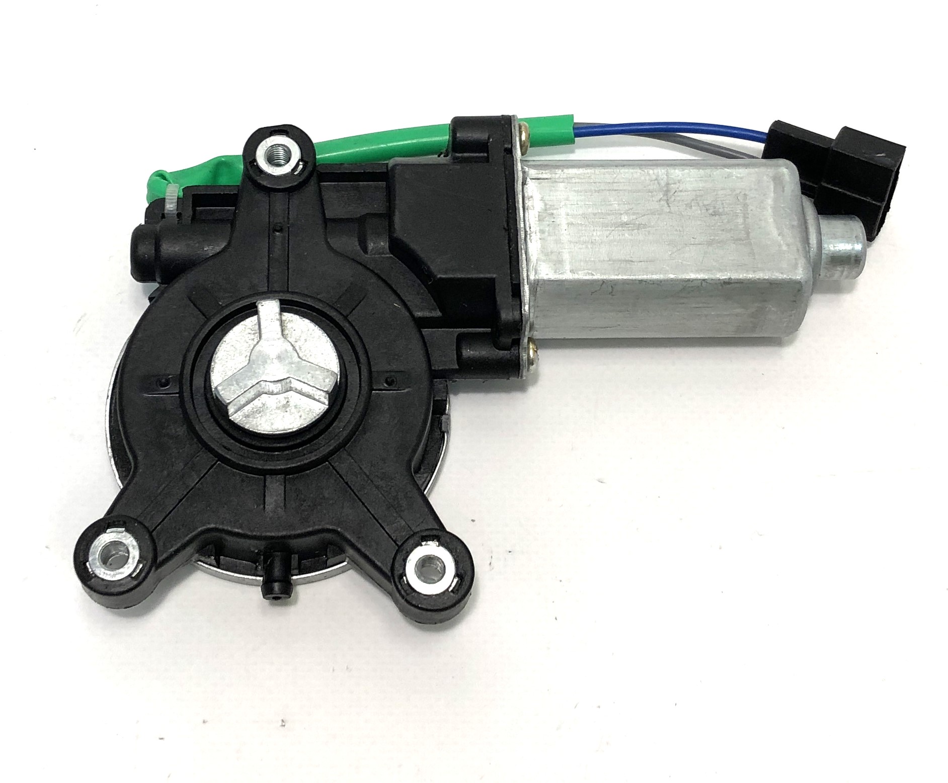 Моторедуктор стеклоподъемника Cartronic CRTR0101577 Ref.96190208 правый, металл