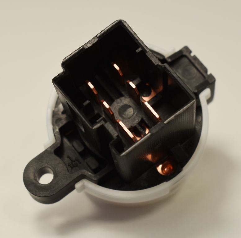 Контактная группа замка зажигания Cartronic CRTR0131661 Аналог LC7066151/ GP7A66151